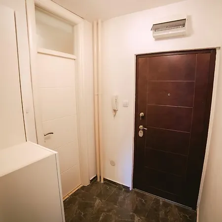 Apartman Lina *